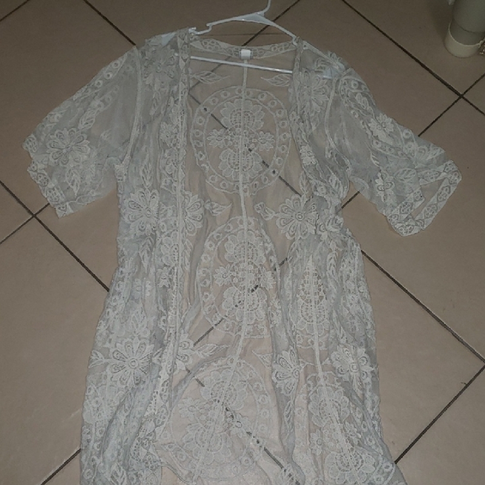 Elegant White Lace Kimono